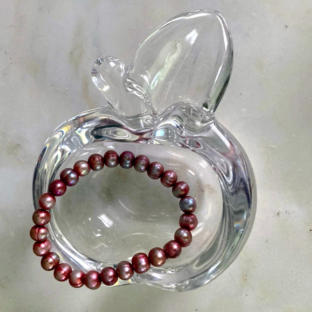 Pearl stretch bracelet